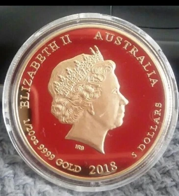QUEEN ELIZABETH 2018 YEAR OF THE DOG COMMEMORATIVE MIRROR  PROOF COIN - Image 1 of 2