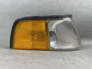 Luz de señal de giro de esquina delantera derecha del lado del pasajero 87-90 Acura Legend cupé OEM - Imagen 1 de 13