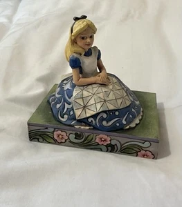 Disney Tradition Alice In Wonderland ‘awaiting An Adventure’ - Picture 1 of 3