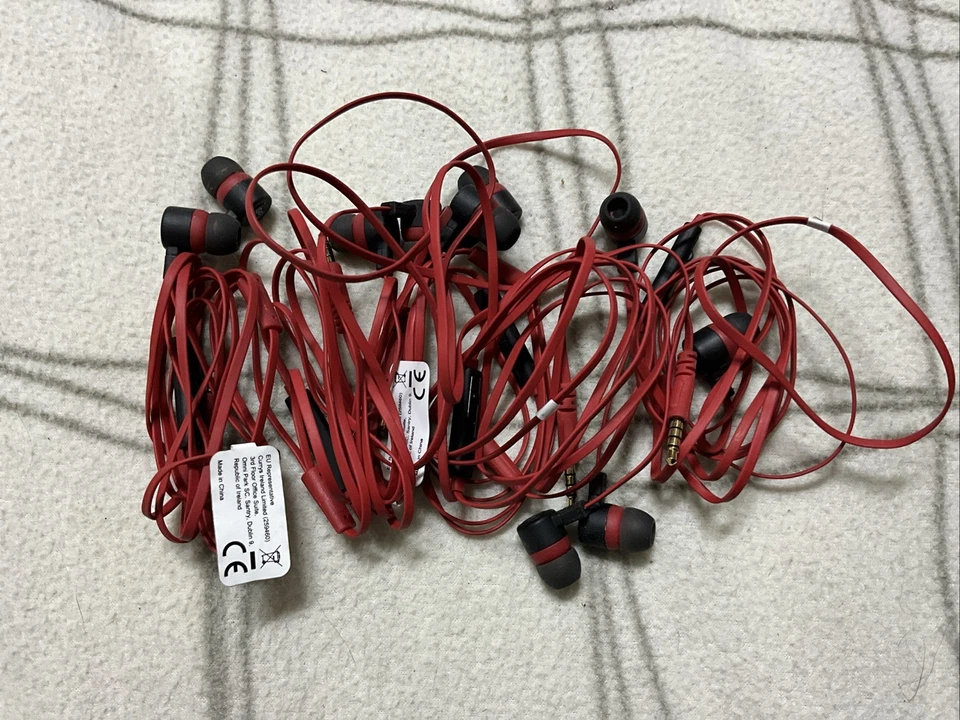 5x GOOJI Wired Headphones In-ear Berries 3.0 Earphones With Mic GBER3RD22 - Image 1 of 1