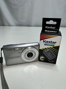 Casio EXILIM EX-Z75 Digital Camera Silver Tested Battery & Charger
