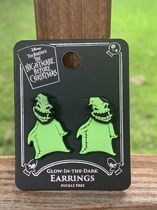 Orecchini Nightmare Before Christmas Oogie Boogie Glow-in-the-dark fronte/posteriore  - Foto 1 di 5