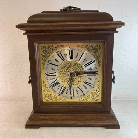 Spartus Corporation Vintage Clock Collectible Made in USA 5x12x15 Excellent Con Cover