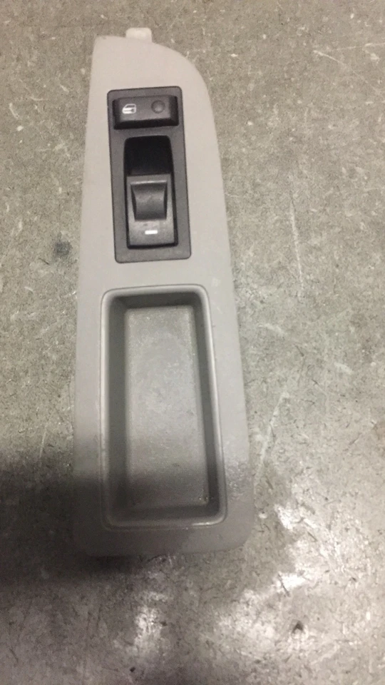 05-07 INTERRUPTOR VENTANA ELÉCTRICA LADO DERECHO PASAJERO DELANTERO CHRYSLER 300 Foto 1 de 1