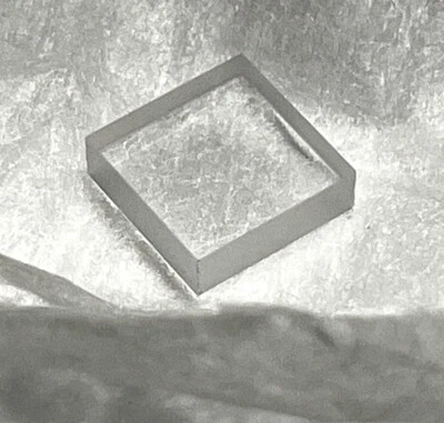 Placa de dispersión láser Vitesse coherente BRF? Ti: Zafiro Foto 1 de 4