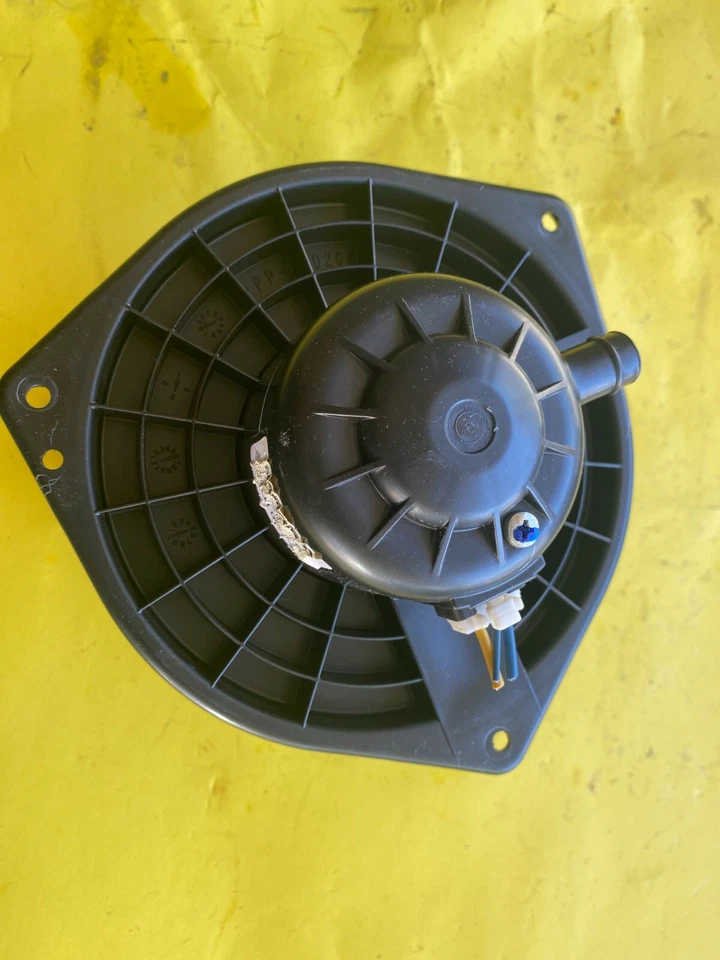 2011 MITSUBISHI LANCER AC HEATER BLOWER MOTOR OEM CSA431D214 - Image 1 of 4