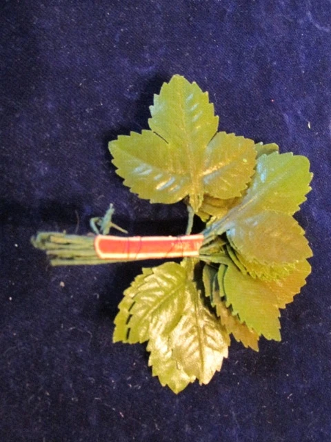Vintage Millinery Flower 1 3/4" Leaf 12p Bunch Green for Hat Wedding or Hair B44 - Image 1 of 1