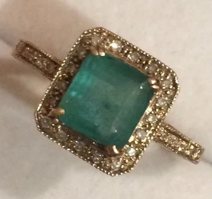 ANELLO 2,09 CT SMERALDO NATURALE E DIAMANTI NATURALI IN ORO GIALLO 10k - Foto 1 di 11