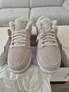 🔺Orig. Nike Air Jordan 1 Low 🔺SE Sherpa Fleece Sneakers Grau Gr.43/UK9 - Bild 1 von 7