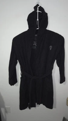 Robert Graham Terry Hooded Mens Small Black Skull Crest Bath Robe - Image 1 of 4