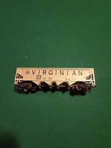 HO Scale Railroad Model Trains Virginian 4 Bay Hopper Car #VGN2610 TL - Picture 1 of 5