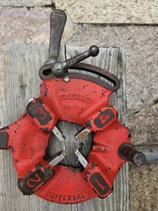 RIDGID 811A Die Head Quick Opening Universal Pipe Threader With Dies - Picture 1 of 4