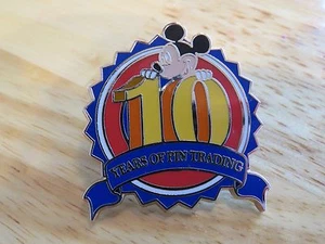 DISNEY PIN - MICKEY MOUSE - 10 JAHRE PIN TRADING - Bild 1 von 2