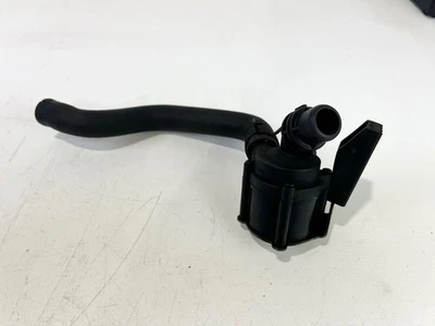 Bomba de agua auxiliar refrigerante motor BMW X6 X6M E71 14-18 OEM Foto 1 de 3