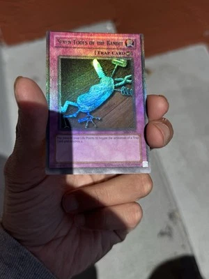 Yu-Gi-Oh! 2002 Seven Tools of The Bandit MRD-129 LP Misprint Miscut Holo Bleed - Image 1 of 4