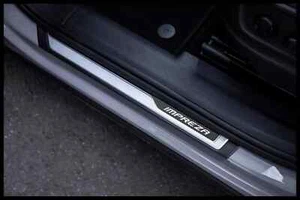 Fit Subaru Impreza Door Sill Trim Plate Covers Scratch Guard Chrome/Carbon 4pcs - Imagen 1 de 4