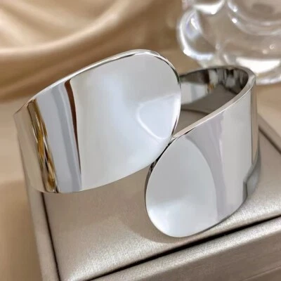 Brazalete brazalete escultural grueso ZARD en plata Foto 1 de 4