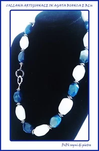 COLLANA DONNA IN PIETRE DURE AGATA COLORATA BIANCA E BLU CREAZIONE ARTIGIANALE - Foto 1 di 8