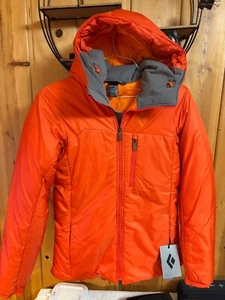 NWT Black Diamond Women's Stance Belay Parka Octane Red out /Orange in Size: M - Picture 1 of 13