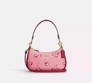 Coach CR290 Teri Umhängetasche Handtasche in Pebble Leder Kirsche gedruckt NEU - Bild 1 von 6