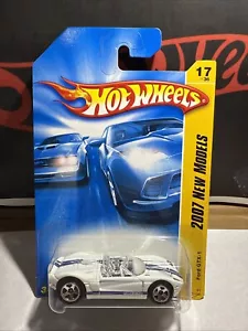 Hot Wheels 2007 Nuovi Modelli 017/180 17/36 Ford GTX-1 Bianco con Strisce Blu - Foto 1 di 6