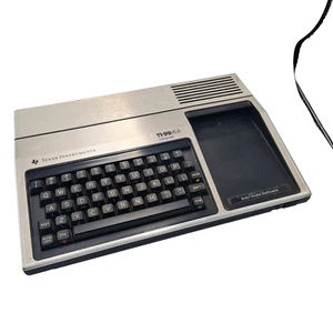 Texas Instruments Ti-99/4A Computer ungetestet nur für Ersatzteile Gerät - Bild 1 von 8