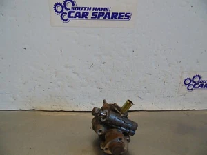 Isuzu Rodeo Power steering pump 01-07 3.0 TD KYB - Picture 1 of 12