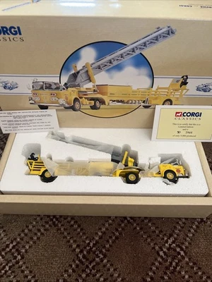 RARE 1995 CORGI CLASSICS AMERICAN LA FRANCE JERSEY CITY AERIAL LADDER TRUCK - Image 1 of 4