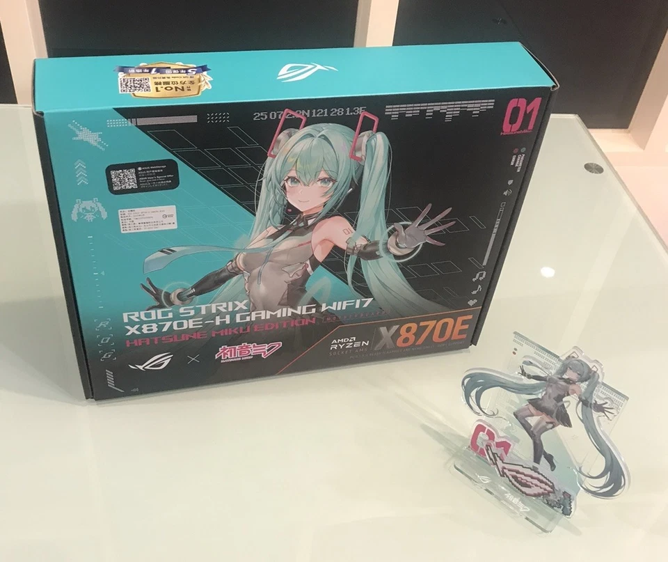 ASUS 90MB1MA0MVAAY0 ATX Motherboard for AMD AM5 with X870E Chipset Wi-Fi 7