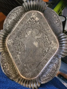 James W. Tufts Silver Quadruple Plate Cherub Calling Card Tray - Bild 1 von 5