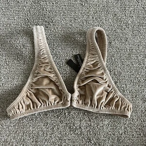 SKIMS Samt Stretch Plunge BH in Honig Größe XS - Bild 1 von 6