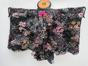 NEU M&S Dessous Größe 10 schwarz pink Spitze niedriger Bund Shorts Slips EU38 überbacken - Bild 1 von 6