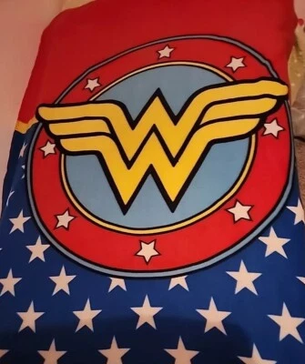 Wonder Women Blanket DC Soft Fleece Throw Officially Licensed - Image 1 of 4