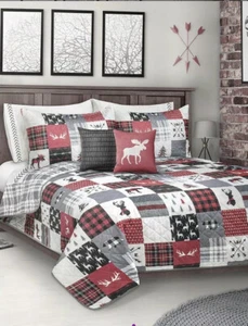 New Patchwork Reversible Printed Holiday Quilt Sham 3PC Set Full/Queen Reindeer - Picture 1 of 6