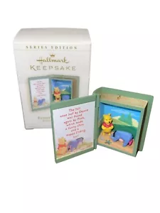 Hallmark Andenken Ornament Disney Winnie Puuh Buch Eeyore verliert einen Schwanz 2006 - Bild 1 von 11