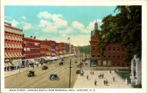 Cartolina Main Street, Looking South..., Concord, New Hampshire White Border A1 - Foto 1 di 2