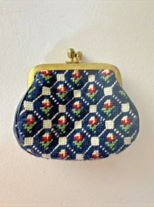 Vintage Floral Needlework Embroidered Kisslock Coin Purse Germany - Bild 1 von 9