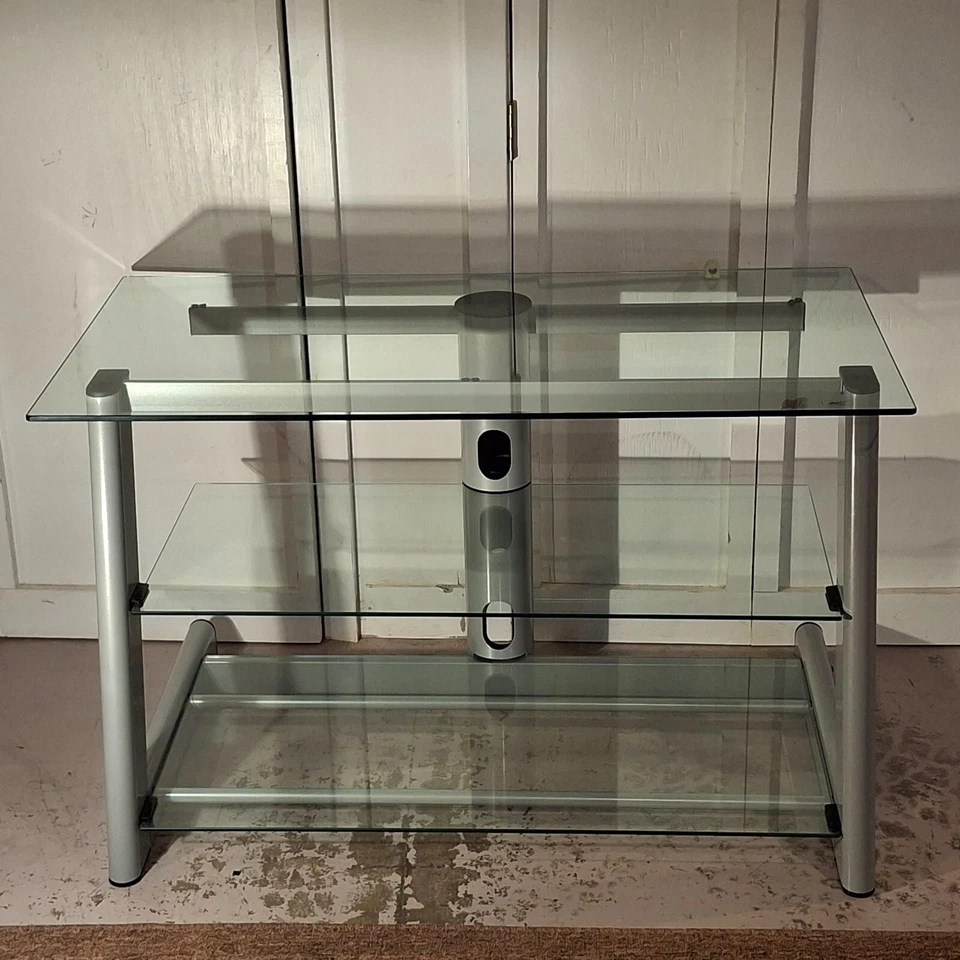 Bell'O 钢化玻璃支架 适用于 60 英寸电视 - 伊利诺伊州 Lake Cnty 本地接机 — 第 1/4 张图片