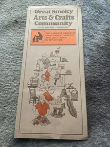 GRANDE COMUNITÀ ARTI E MESTIERI FUMOSA GATLINBURG TENNESSEE VECCHIA BROCHURE VINTAGE - Foto 1 di 3