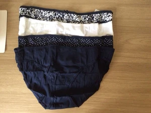 4 Pack M&S Cotton Lycra Bikini Style Knickers. Size 14 Navy Mix - Picture 1 of 2