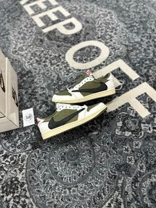 Talla 10 - Travis Scott x Air Jordan 1 Retro OG SP Bajo Reverso Oliva/Mediano... - Imagen 1 de 6