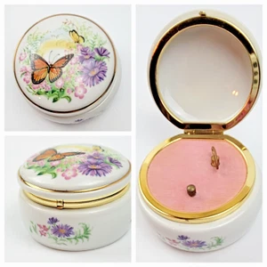 VTG 1990 Valentine Music Box Somewhere My Love Porcelain Heritage House WORKS! - Picture 1 of 14