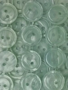 GRÖSSE 24L - 5/8", SCHIMMERNDER KNOPF, STAUBGRÜN, 1 DUTZEND, GLÄNZENDE AUSFÜHRUNG - Bild 1 von 1