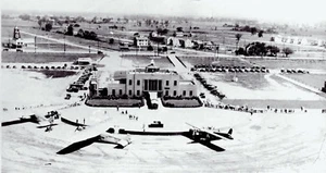 Cleveland Hopkins Airport Terminal 1930 & 1966 Photos (r6/18) - Picture 1 of 2