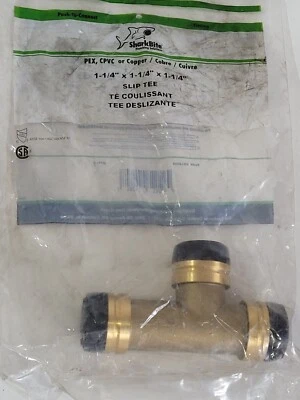 SharkBite 1-1/4 Inch Slip Tee Push to Connect Brass HA65NM130 - Image 1 of 4