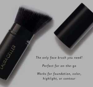 Laura Geller Retractable Angled Kabuki Brush - Picture 1 of 5