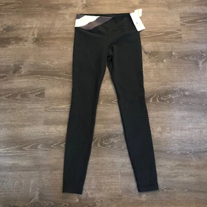 NWT Under Armour Fitted Black/yellow/gray Compression Yoga Pants Sz S - Picture 1 of 5