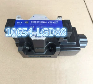 1XFOR DSG-03-2B2-A100-50 Directional Valve @10654 - Picture 1 of 4