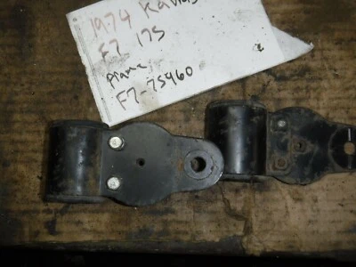 Kawasaki 1974 F7 175 Enduro faros orejas de cubo faros soportes de cubo  Foto 1 de 4