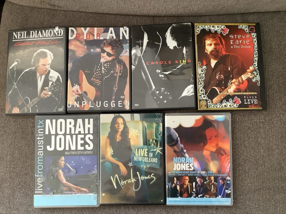 Lot of Folk Rock DVDs Bob Dylan Neil Diamond Norah Jones Carole King Steve Earle Foto 1 de 4